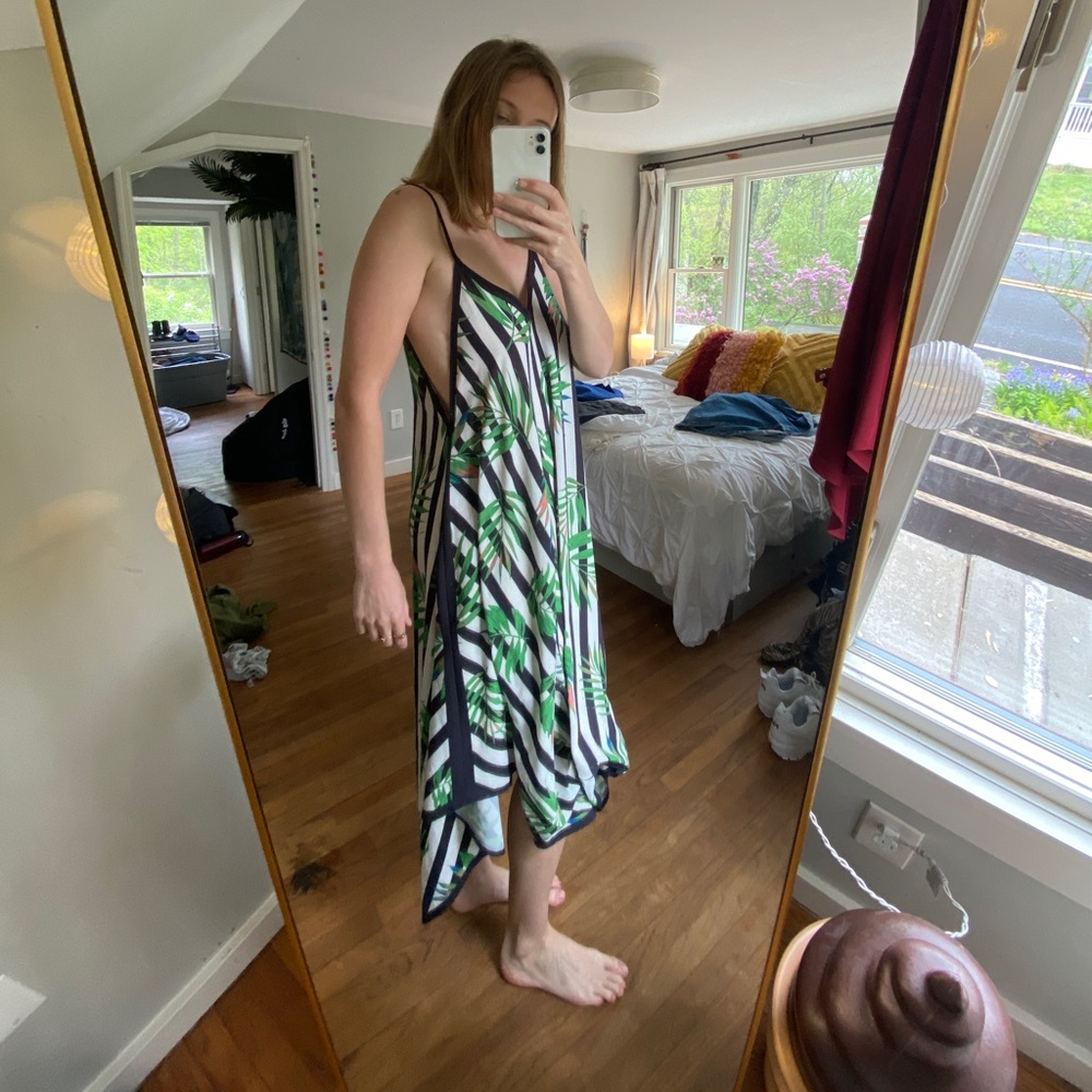 Dress - Picture 3 of 3